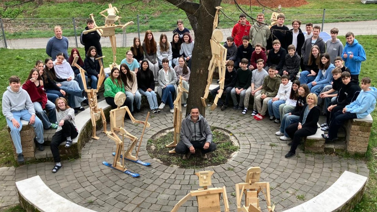 Gruppenbild 4a+4b_16-9